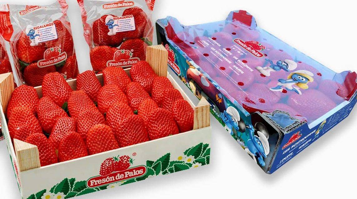 Los ‘pitufos’ promueven las fresas de Huelva