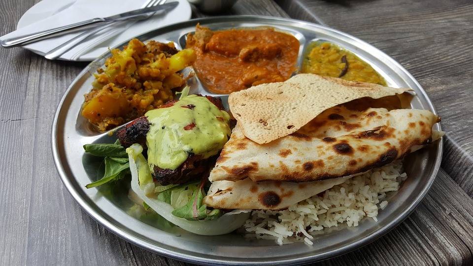 ¿Cómo deberías alimentarte cuando viajas?